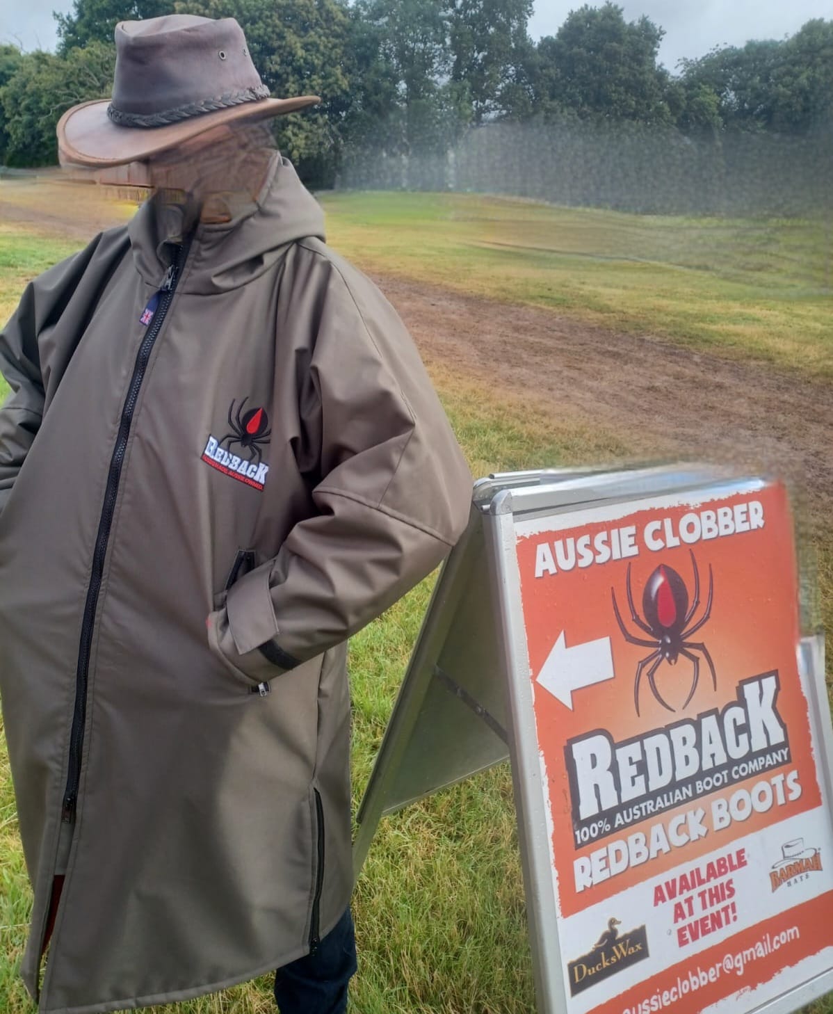 Redback Robe